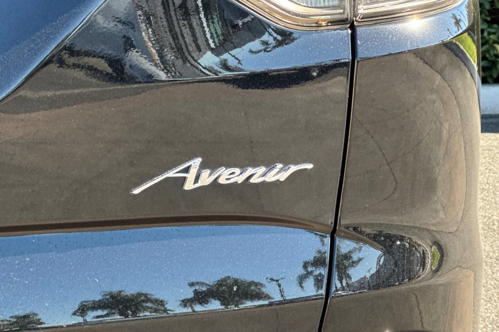 Certified 2024 Buick Enclave Avenir FWD image 29