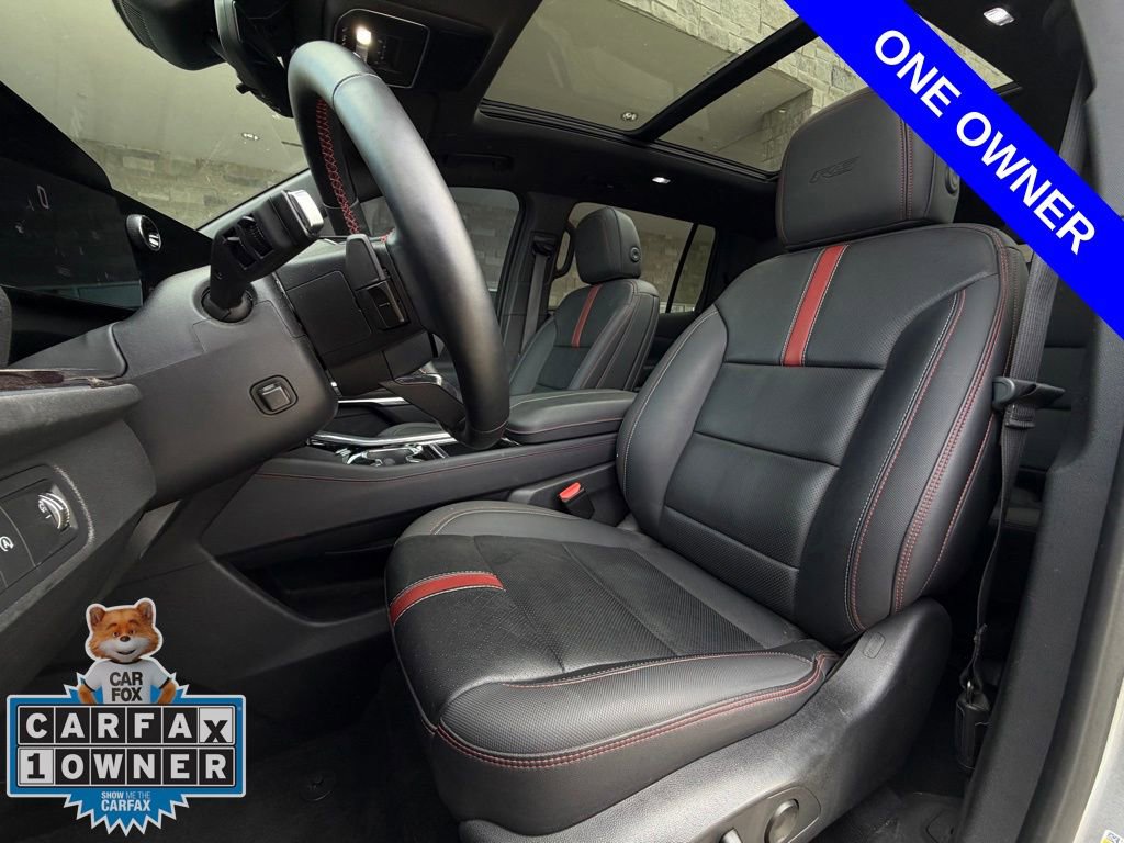 Used 2025 Chevrolet Traverse RS w/ LPO, Floor Liner Package image 7