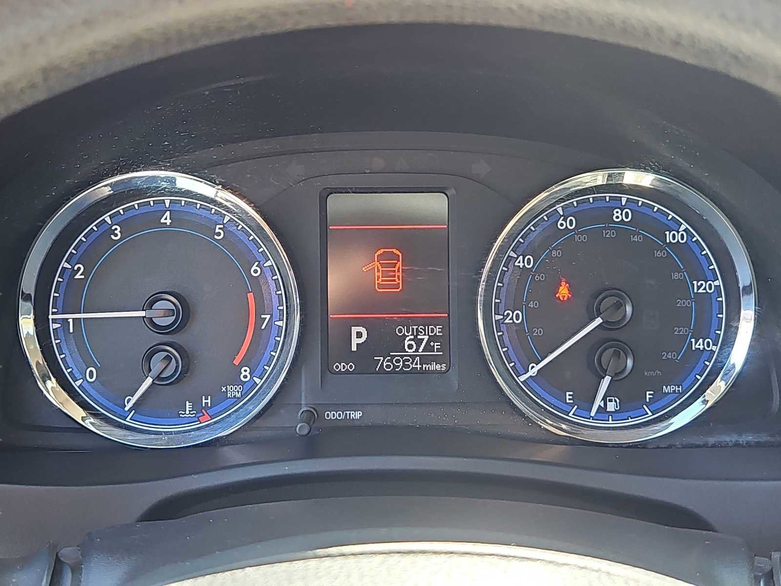 Used 2018 Toyota Corolla LE FWD image 24