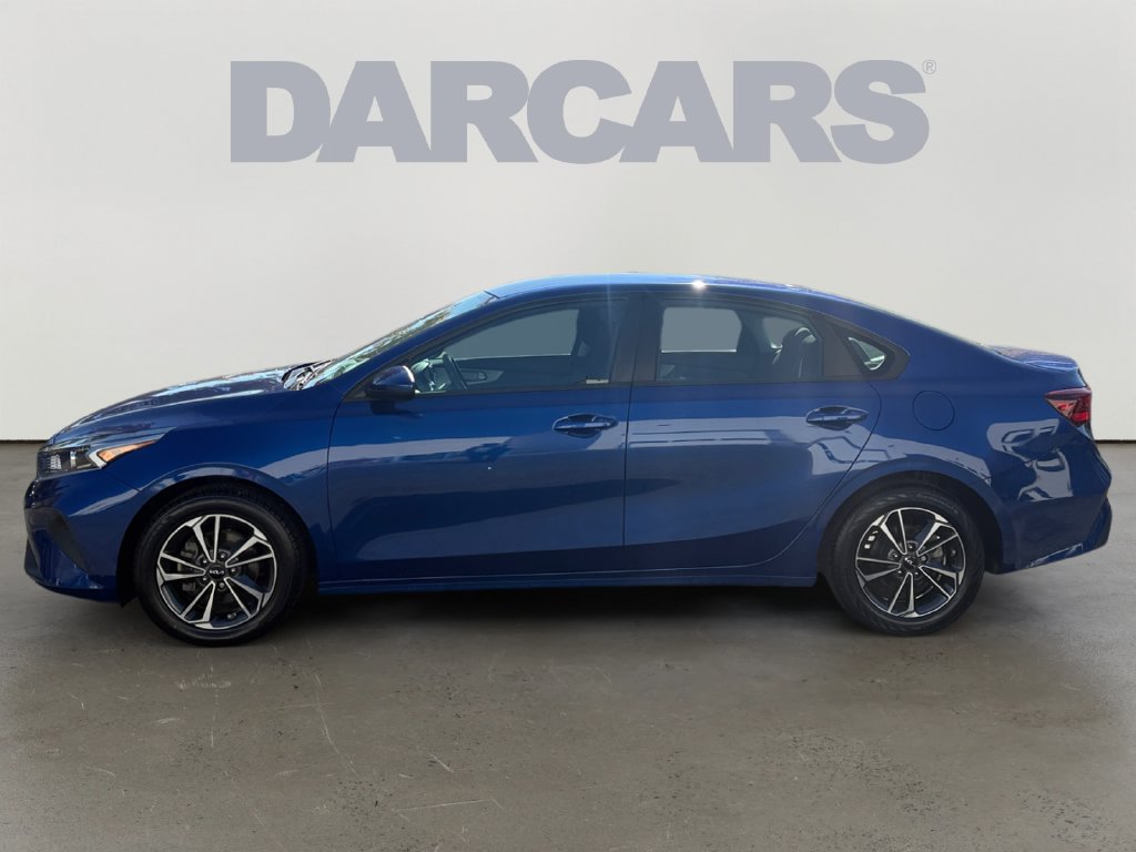 Used 2023 Kia Forte LXS FWD image 4