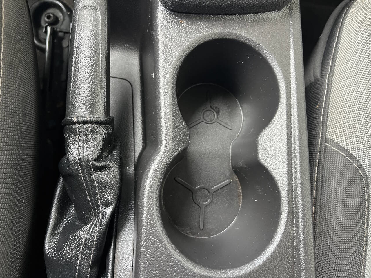 Used 2014 Ford Focus SE w/ SE Sport Package image 23