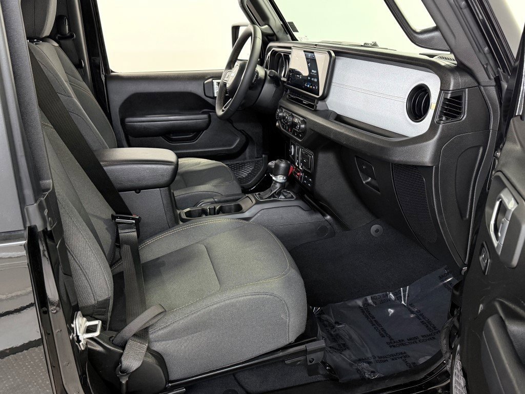 Certified 2024 Jeep Wrangler Willys image 12