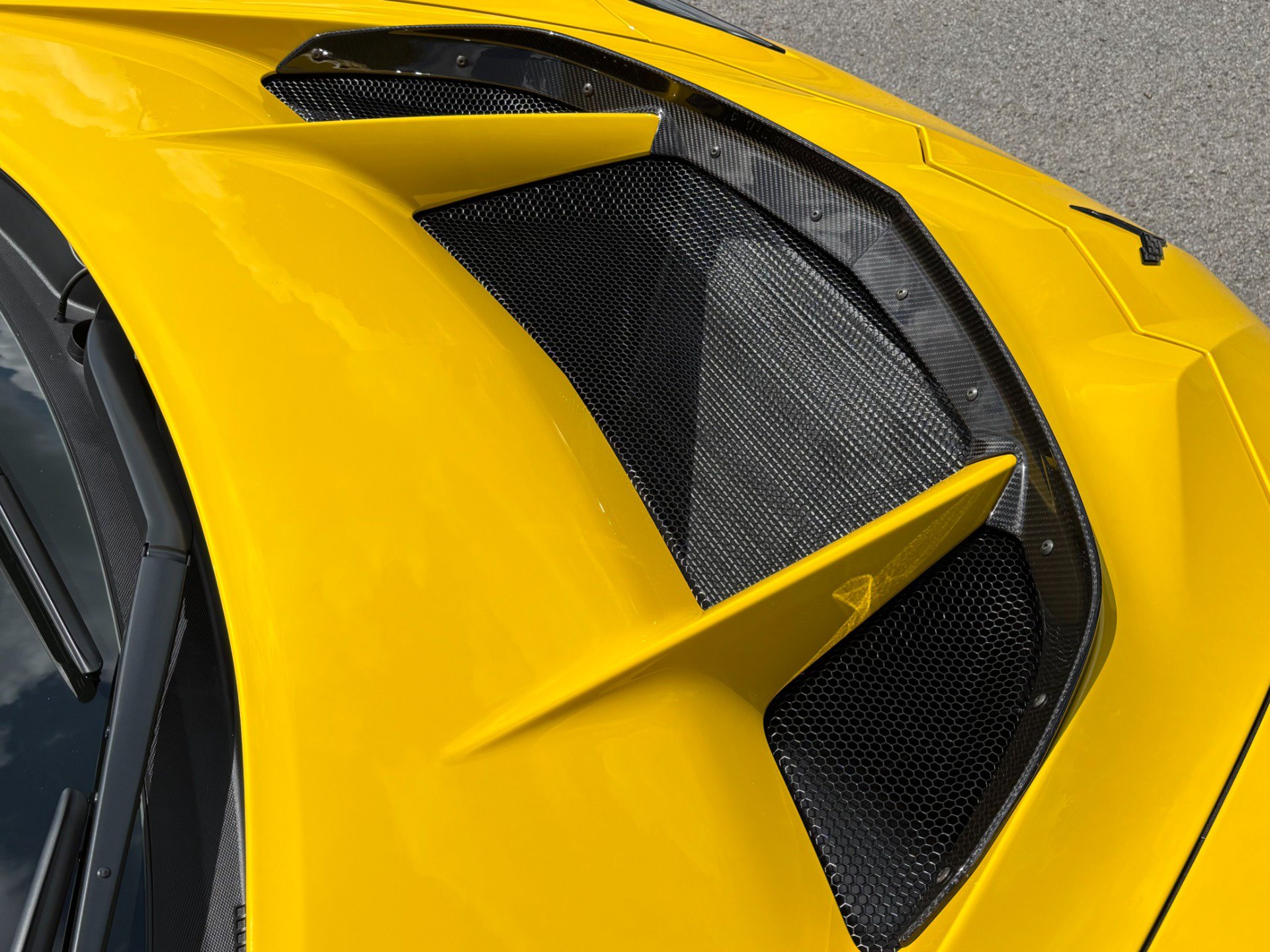 Used 2026 Chevrolet Corvette ZR1 w/ ZR1 Carbon Fiber Aero Package RWD image 42