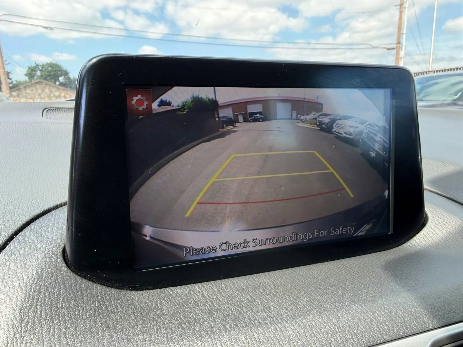 Used 2017 MAZDA MAZDA3 Touring FWD image 16