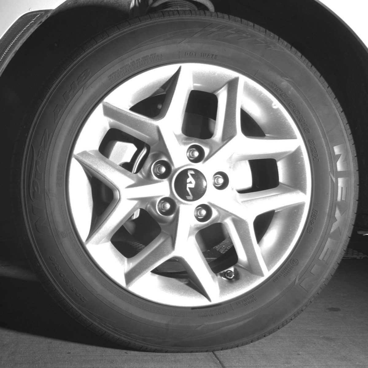 Used 2025 Kia Soul LX w/ LX Technology Package image 12