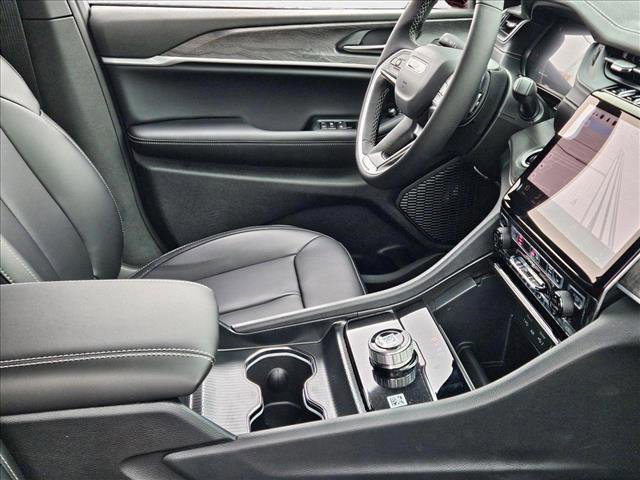 New 2025 Jeep Grand Cherokee L Limited image 21