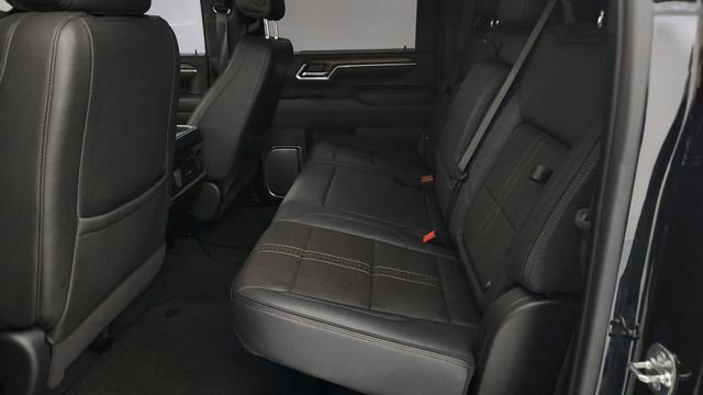 Used 2025 Chevrolet Silverado 2500 High Country w/ Midnight Edition image 18