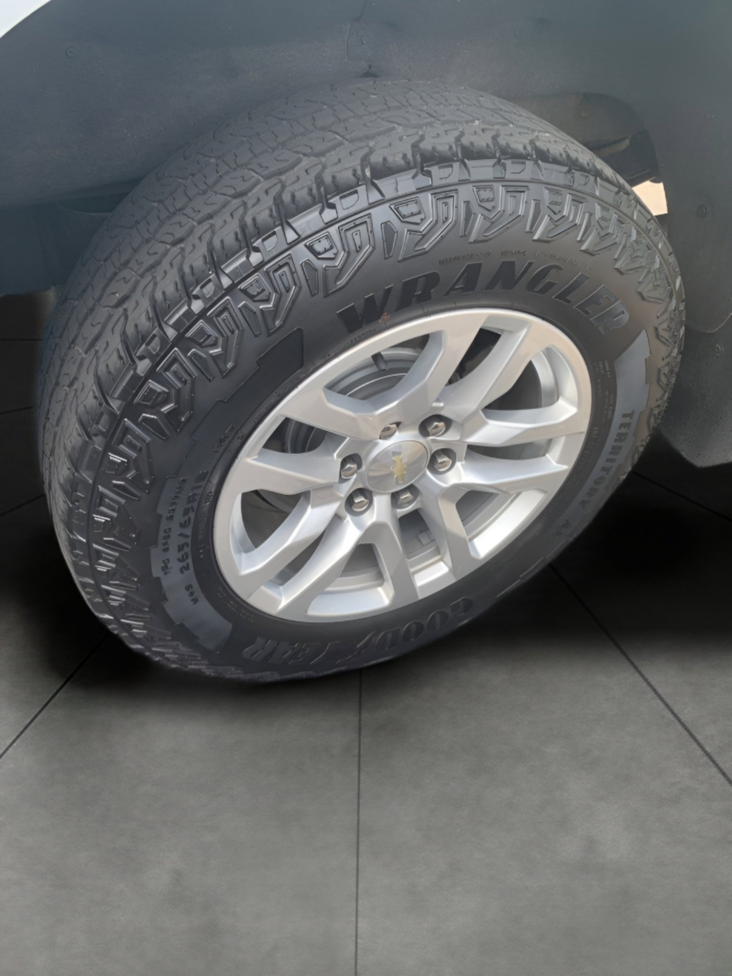 Used 2020 Chevrolet Silverado 1500 LT w/ All-Star Edition AWD/4WD image 17