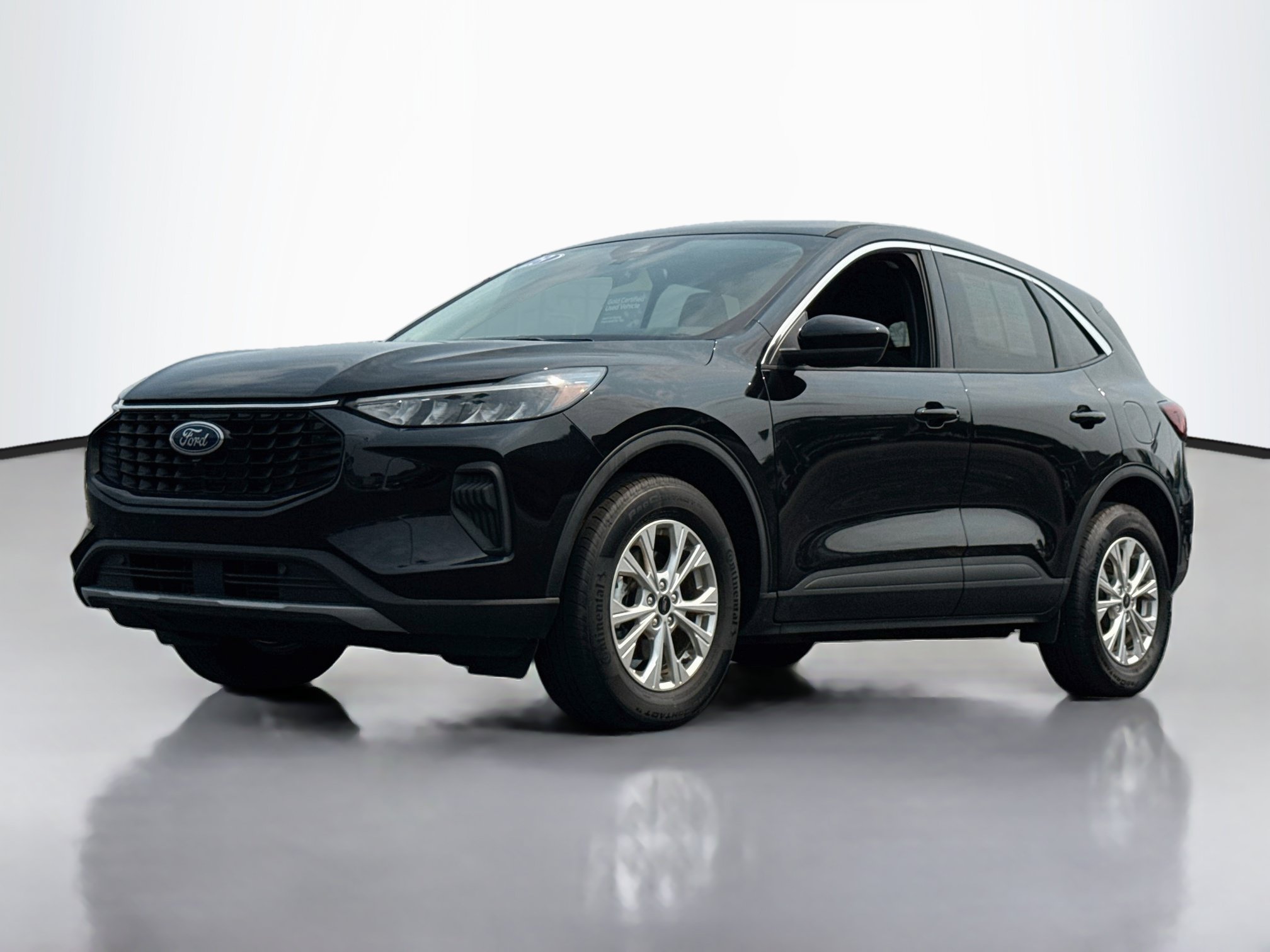 Used 2023 Ford Escape Active w/ Tech Pack #2 AWD/4WD image 3