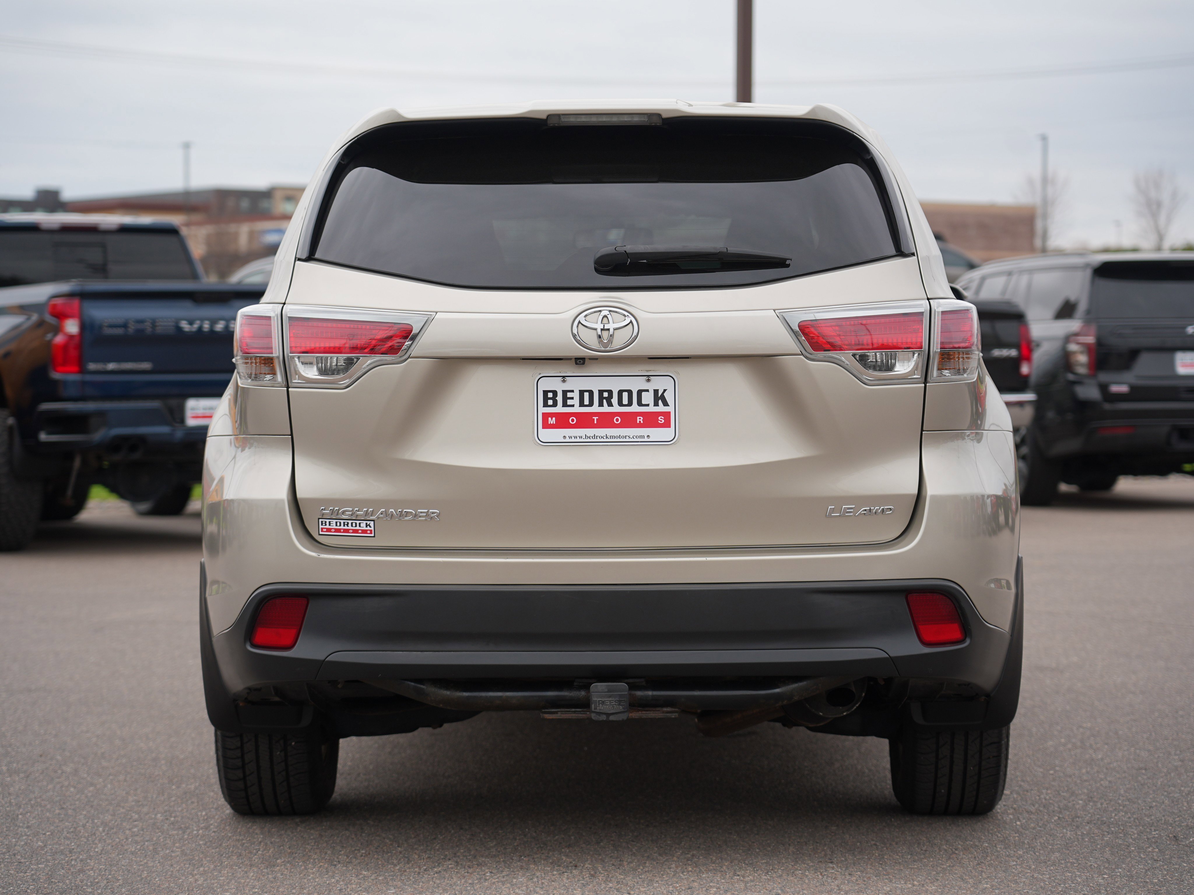 Used 2015 Toyota Highlander LE AWD/4WD image 4