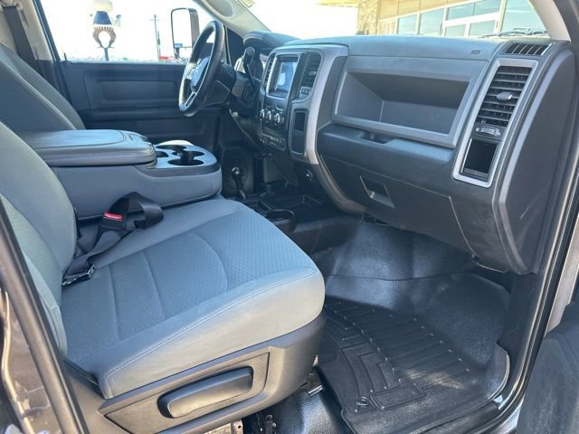 Used 2017 RAM 2500 Tradesman w/ Chrome Appearance Group image 18