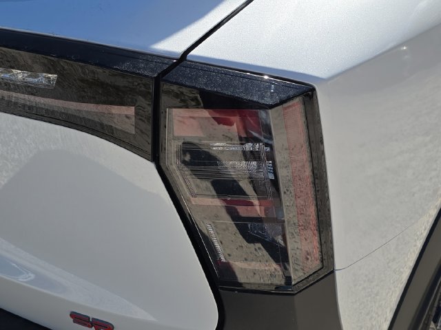 New 2026 Nissan Kicks SR FWD image 11
