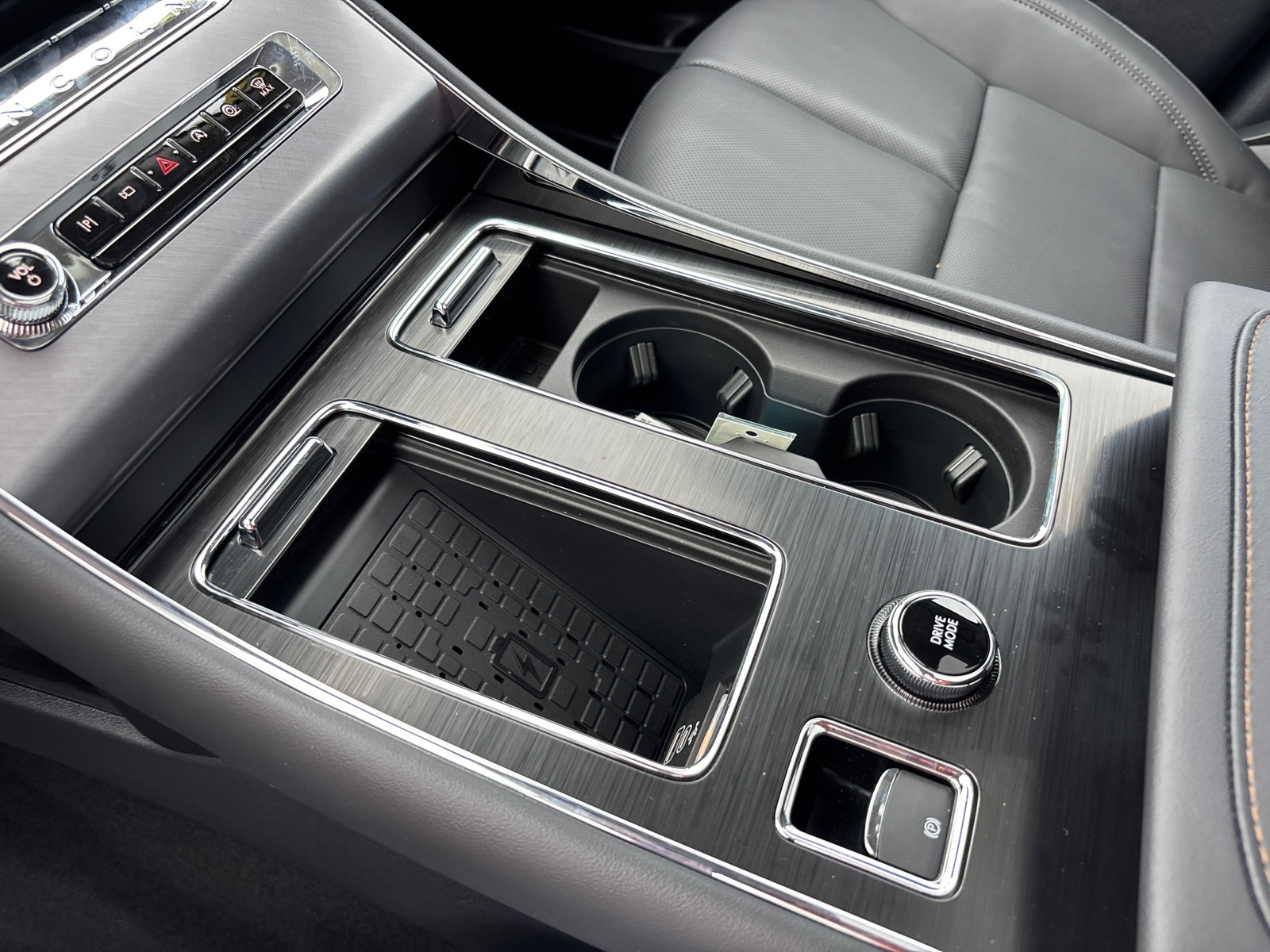 New 2026 Lincoln Aviator AWD image 23