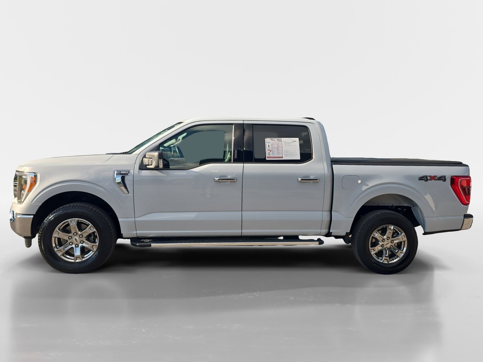 Used 2022 Ford F150 XLT w/ Equipment Group 302A High AWD/4WD image 2