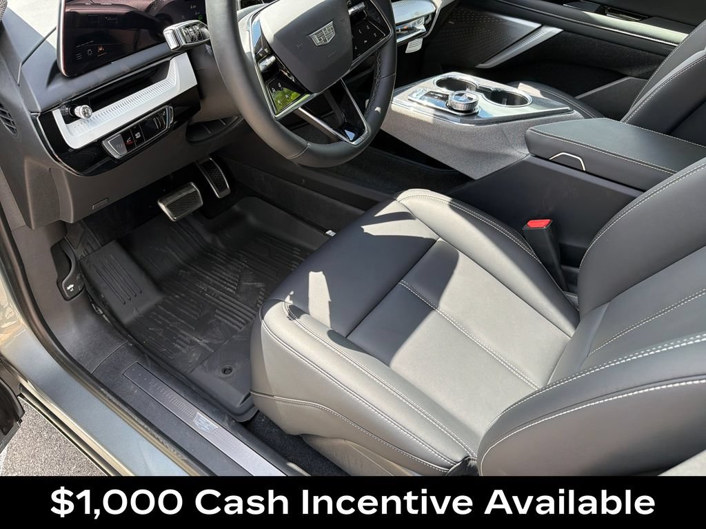 New 2026 Cadillac Optiq Sport 1 w/ LPO, Floor Liner Package AWD/4WD image 22