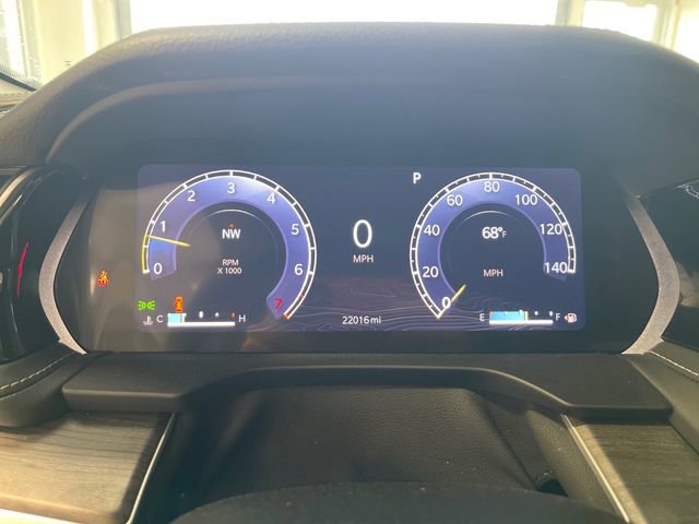 Used 2023 Jeep Grand Cherokee Limited w/ Luxury Tech Group II AWD/4WD image 10