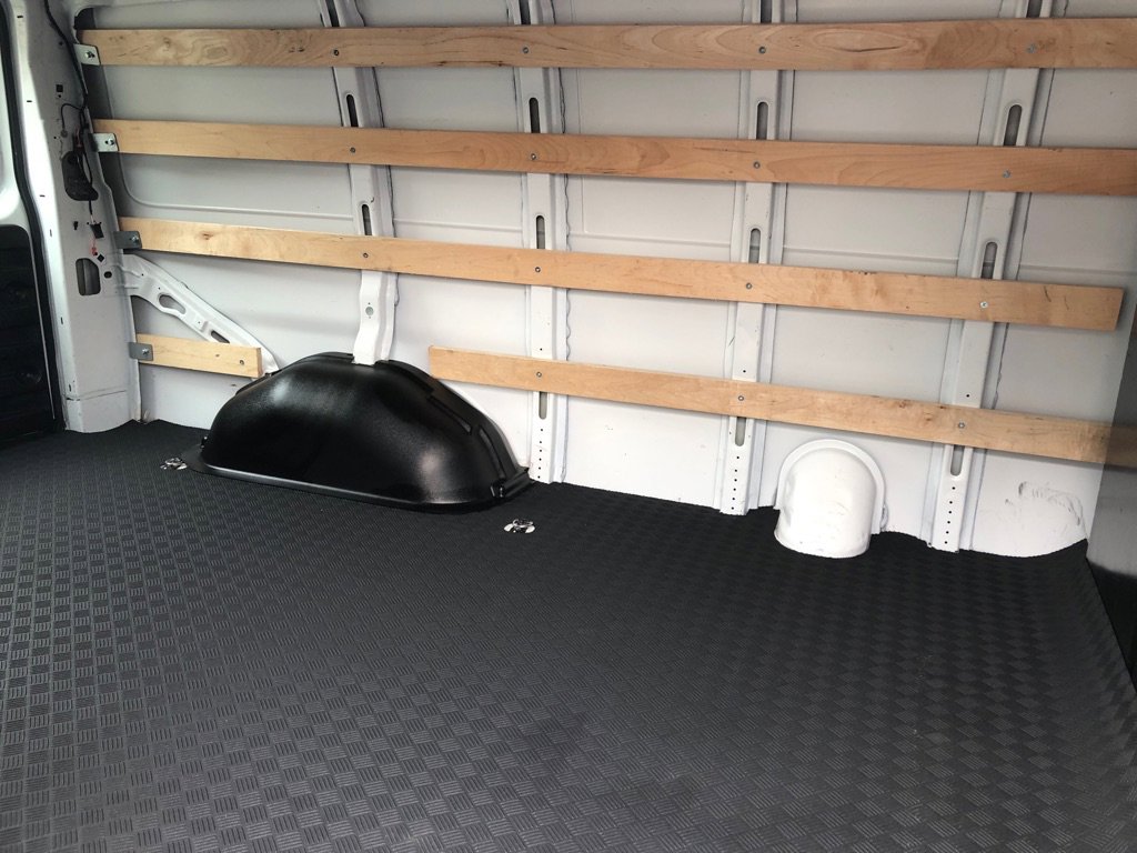 Used 2024 Chevrolet Express 2500 w/ Driver Convenience Package image 22