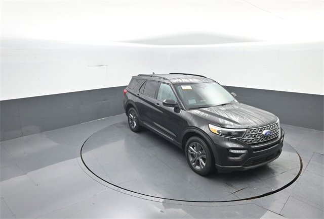 Certified 2023 Ford Explorer XLT w/ Equipment Group 202A image 19