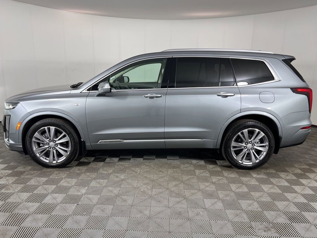 Used 2023 Cadillac XT6 Premium Luxury w/ Technology Package image 36