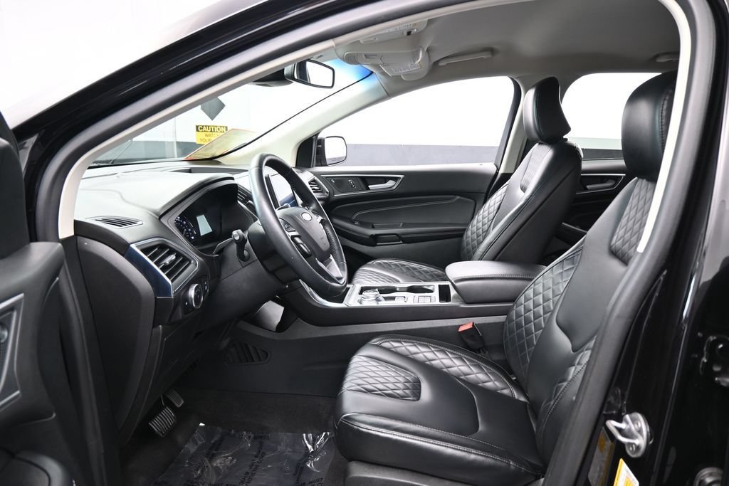 Used 2024 Ford Edge Titanium AWD/4WD image 10
