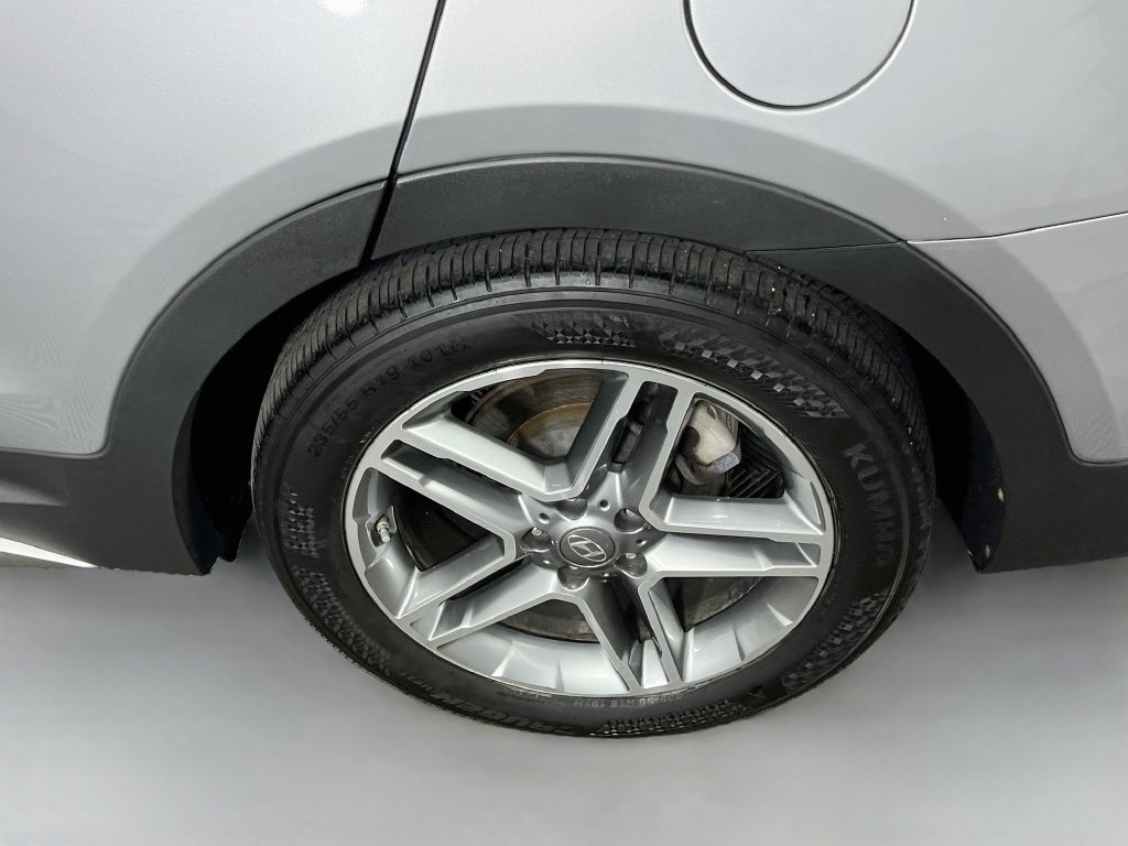 Used 2019 Hyundai Santa Fe XL AWD/4WD image 27