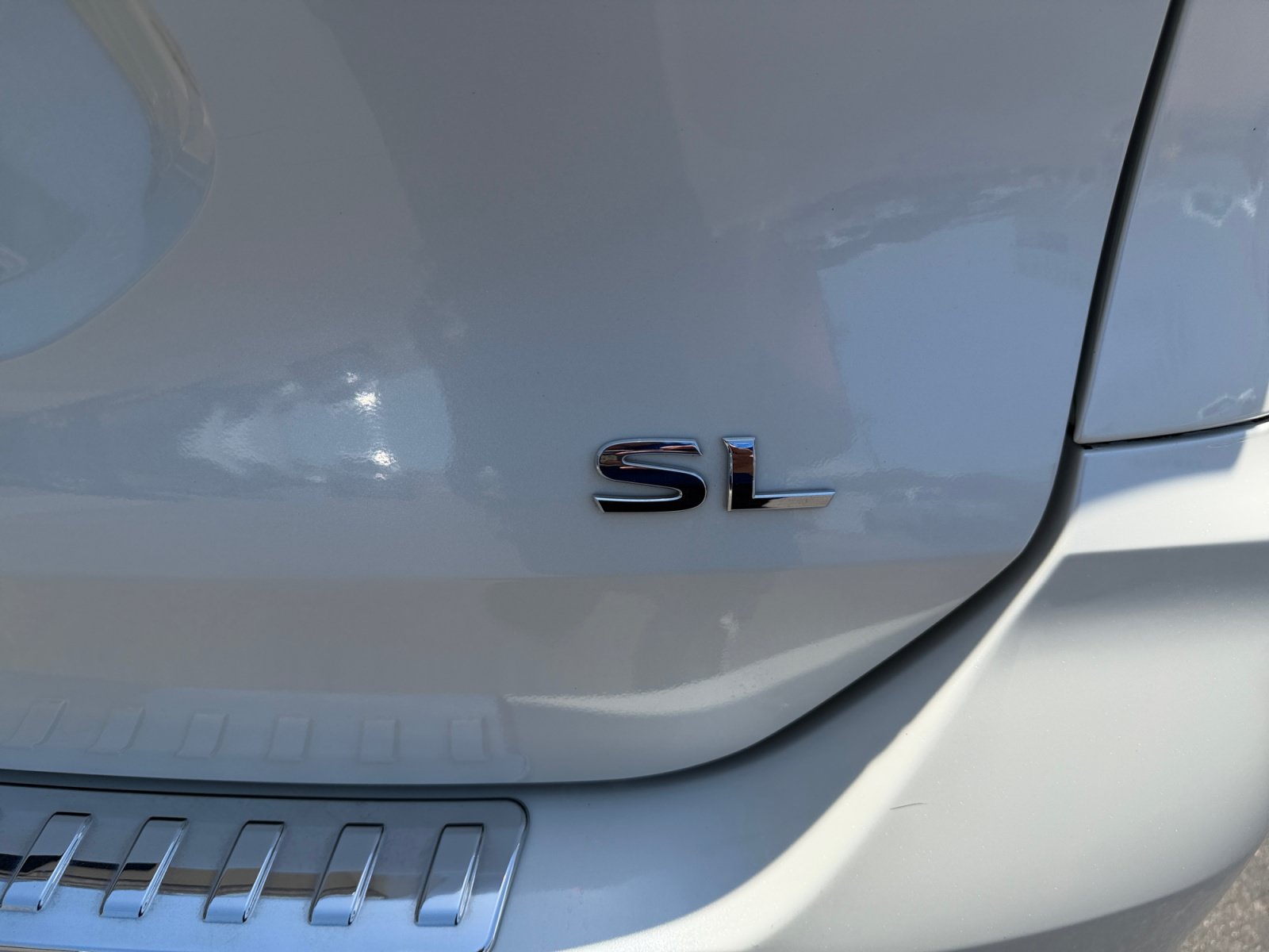 Used 2017 Nissan Rogue SL w/ SL Premium Package FWD image 30