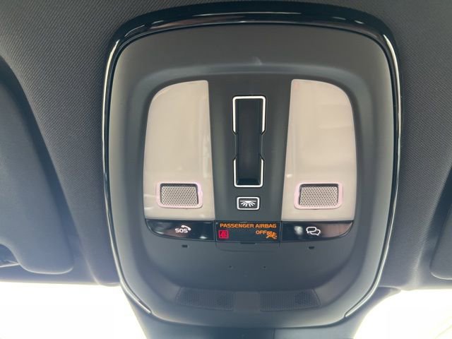 Certified 2023 Volvo XC60 T8 Plus image 37