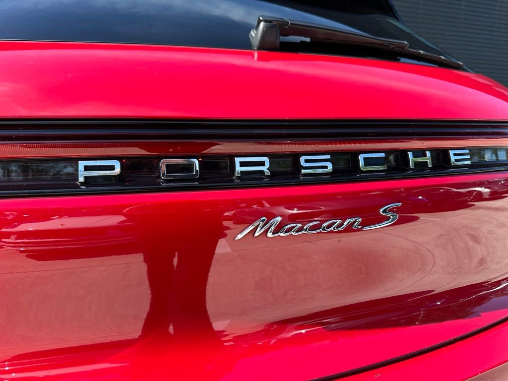 Certified 2024 Porsche Macan S image 14