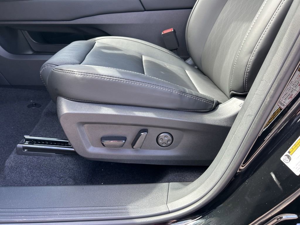 New 2026 Nissan Murano Platinum w/ Cargo Package image 17