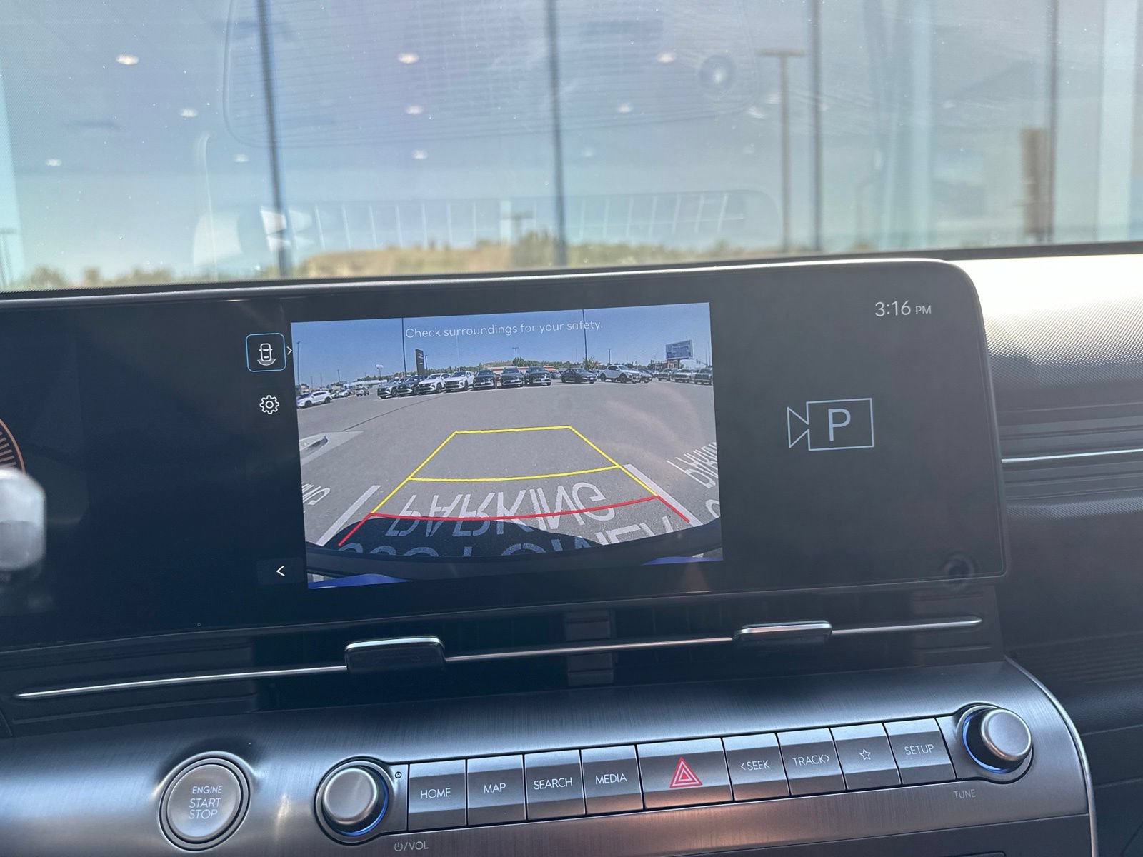 Used 2025 Hyundai Kona SEL AWD/4WD image 53