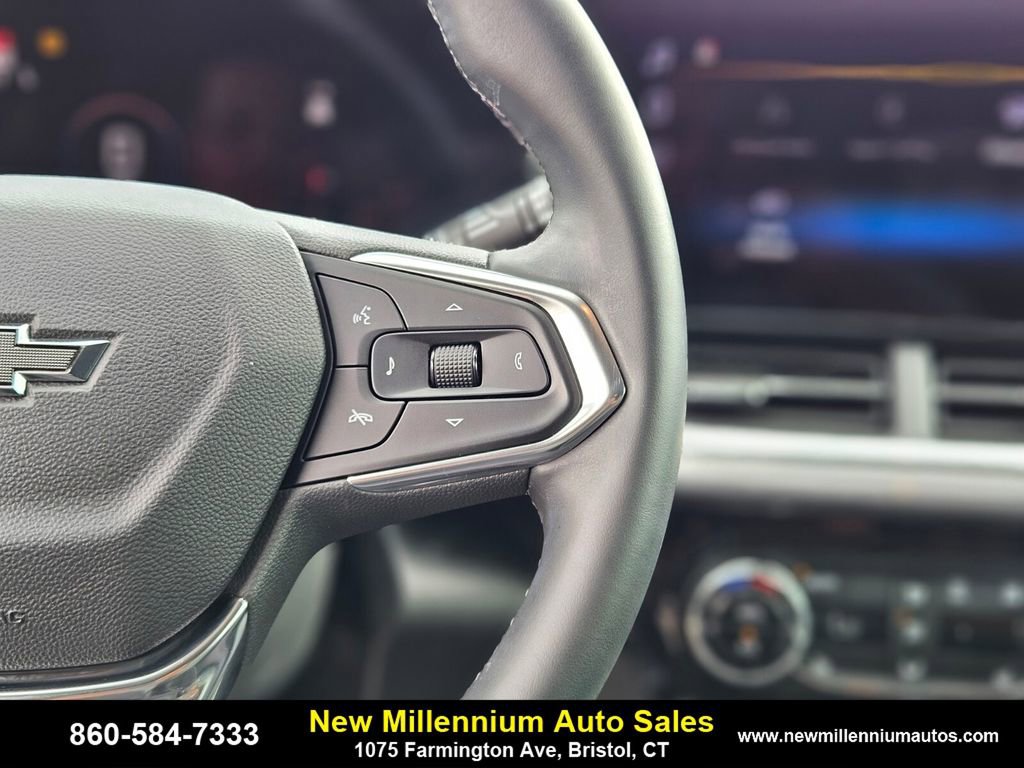 Used 2025 Chevrolet Trax ACTIV w/ Driver Confidence Package image 27