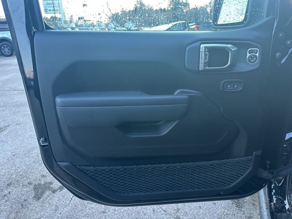 New 2026 Jeep Gladiator Willys image 11