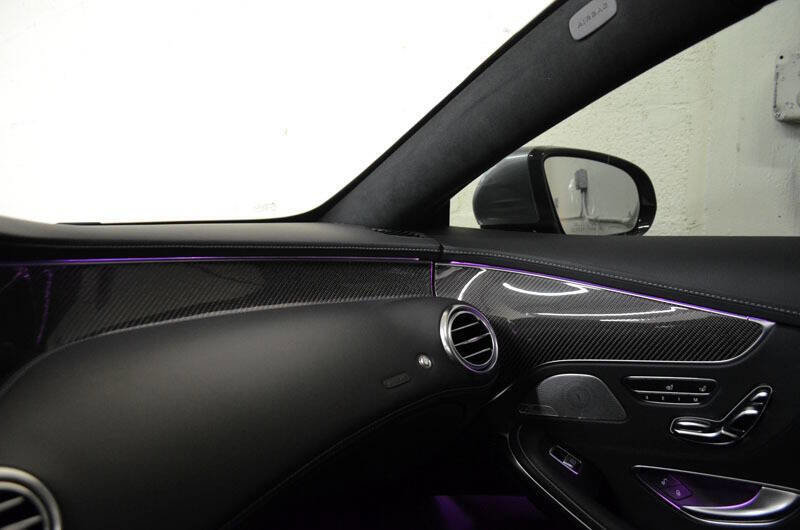 Used 2015 Mercedes-Benz S 63 AMG 4MATIC Coupe image 21