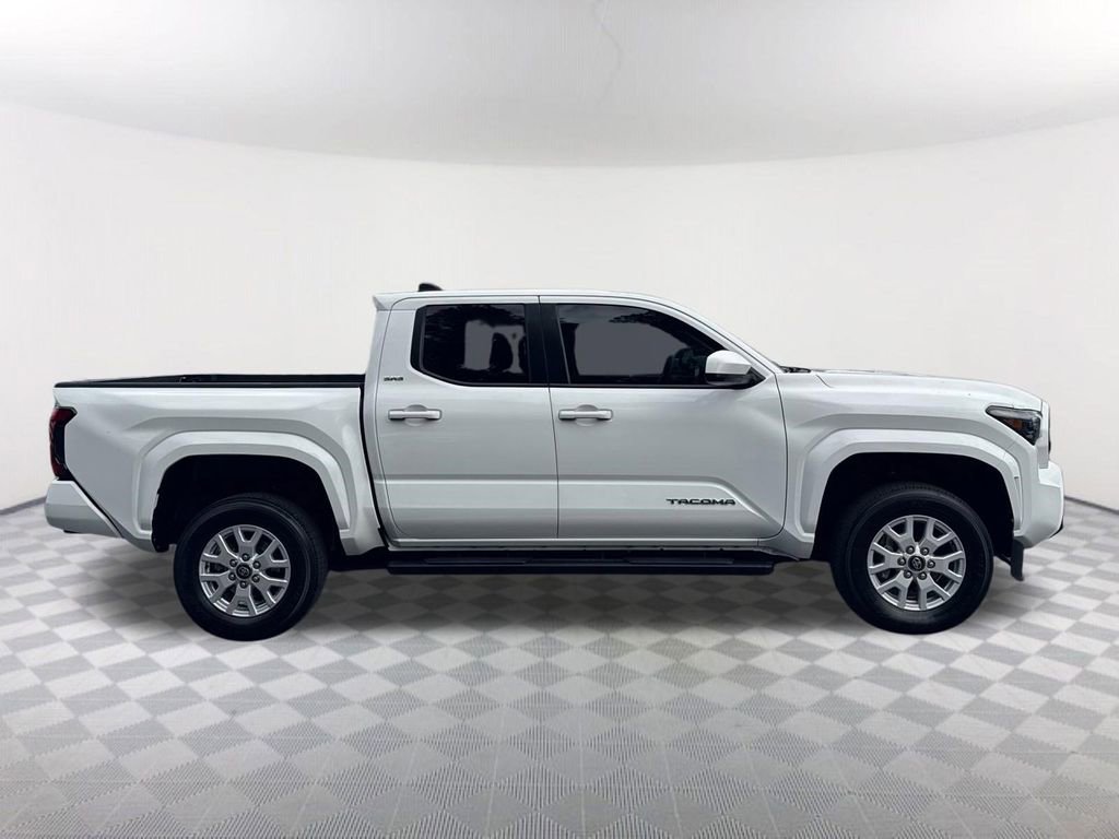 Used 2024 Toyota Tacoma SR5 RWD image 4