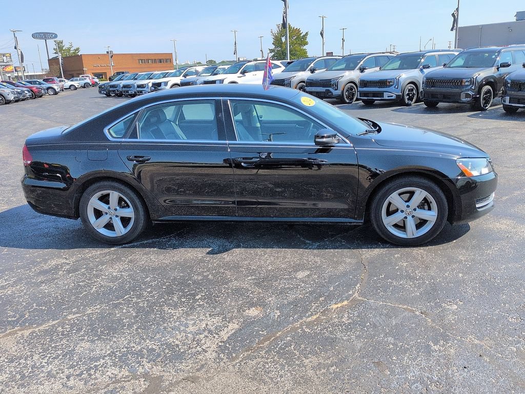 Used 2014 Volkswagen Passat 1.8T SE FWD image 2