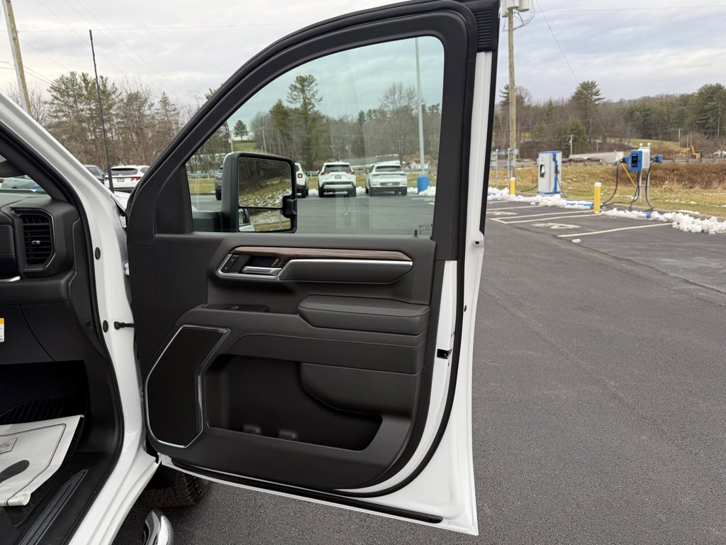 New 2026 Chevrolet Silverado 2500 LT w/ Z71 Chrome Sport Edition image 26