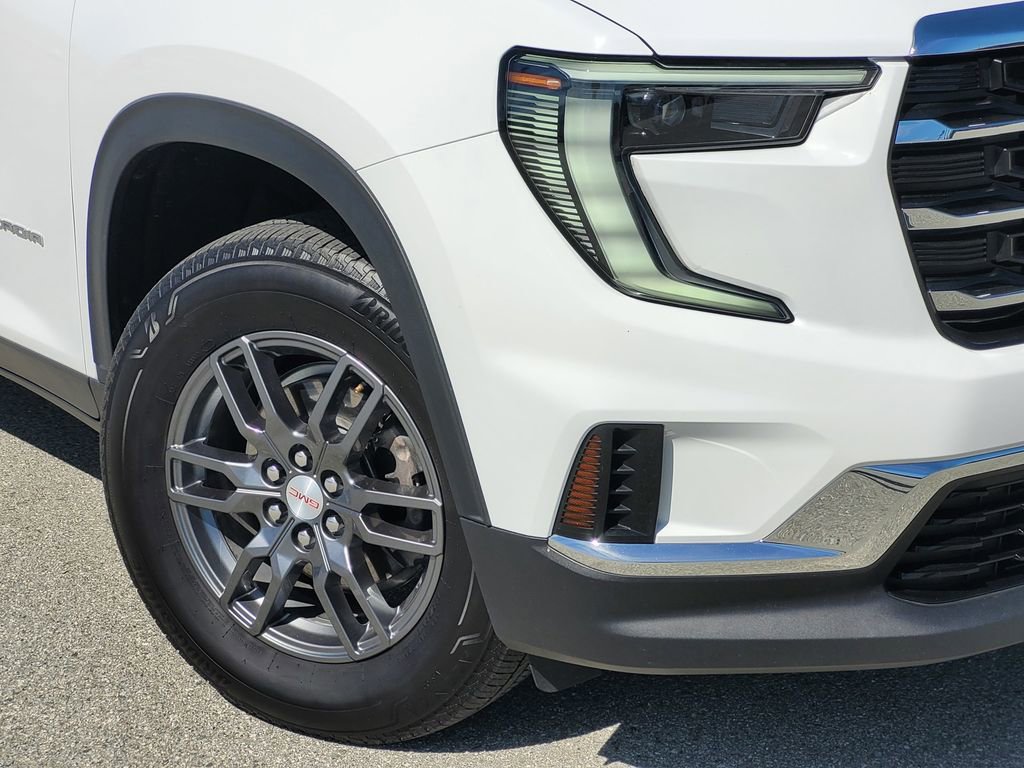 Used 2025 GMC Acadia Elevation image 9