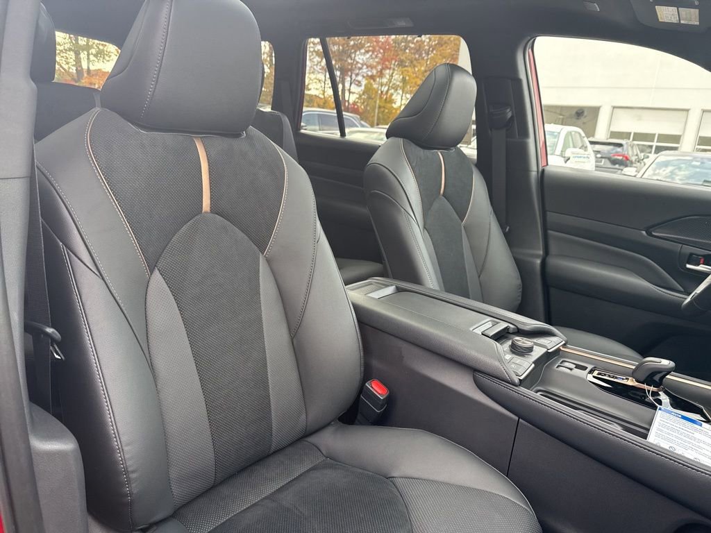 New 2026 Toyota Grand Highlander AWD Hybrid image 15