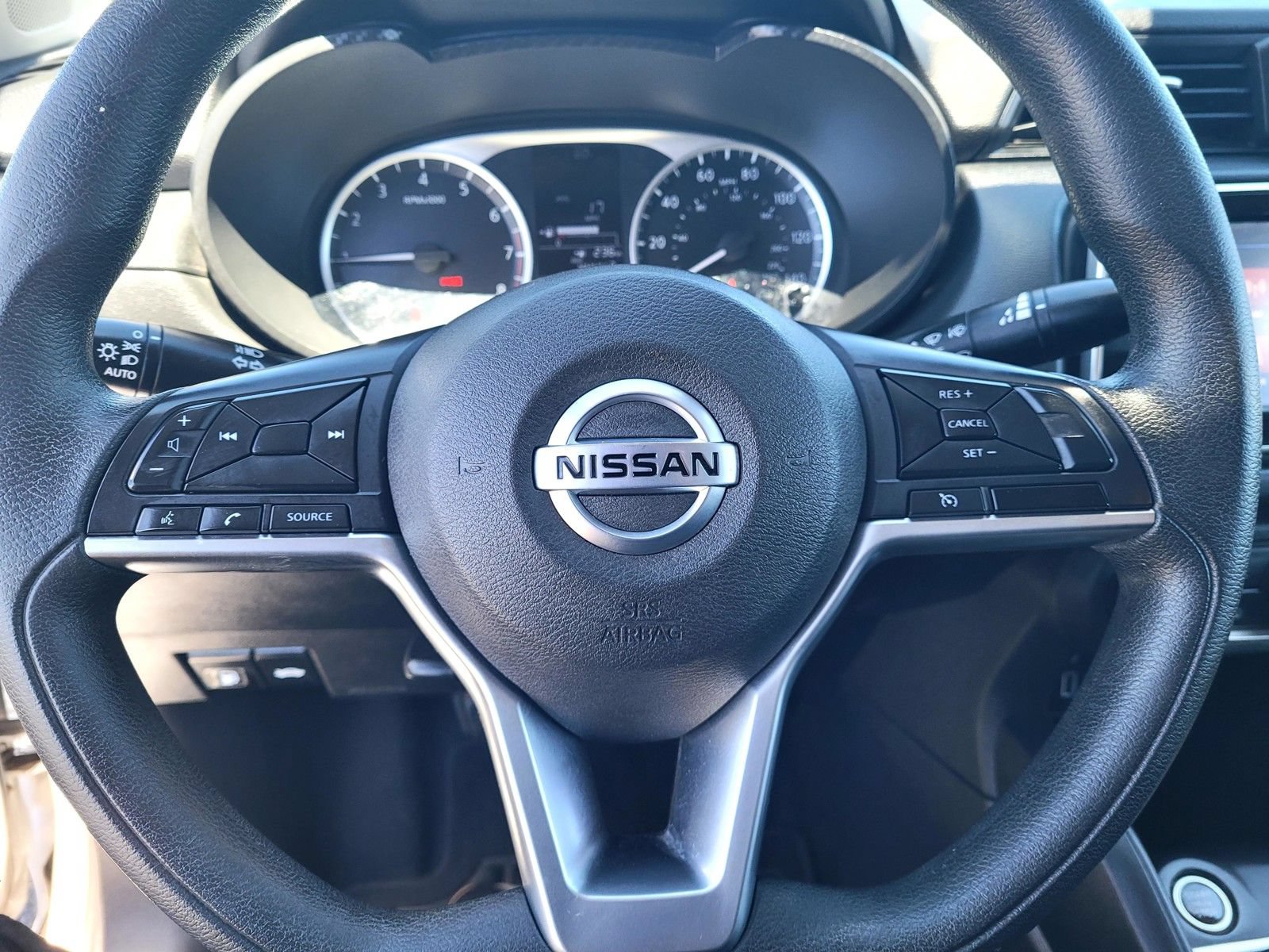 Used 2020 Nissan Versa S FWD image 33
