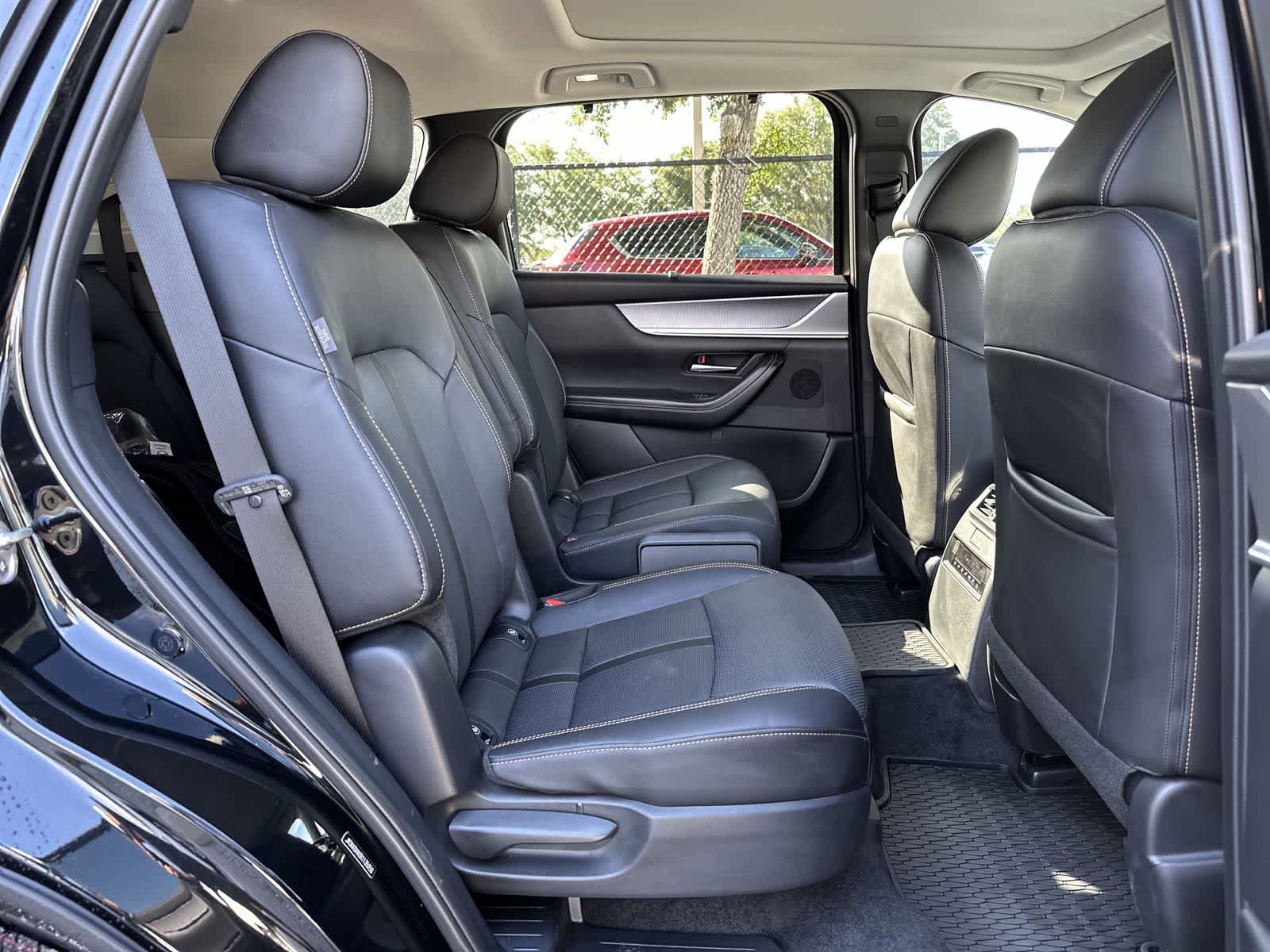 Used 2024 MAZDA CX-90 Plug-In Hybrid w/ Premium Pkg AWD/4WD image 19