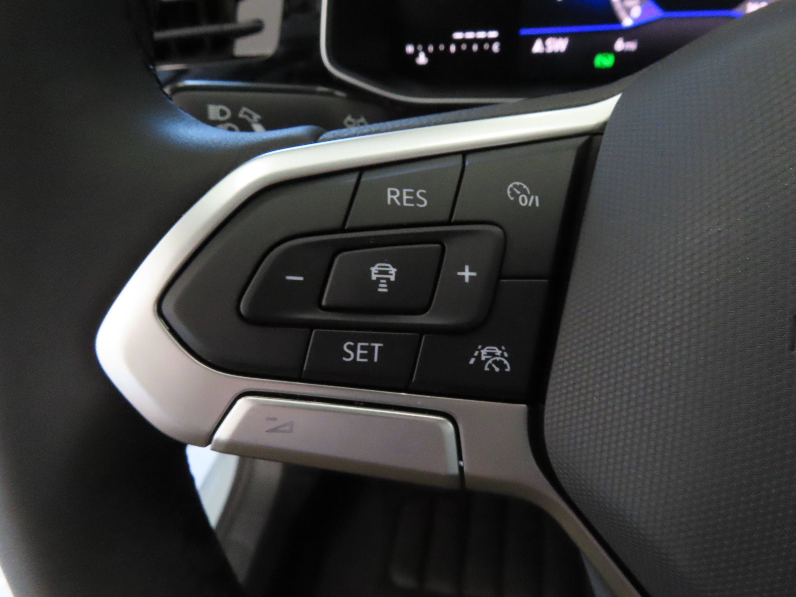 New 2026 Volkswagen Jetta SE FWD image 13