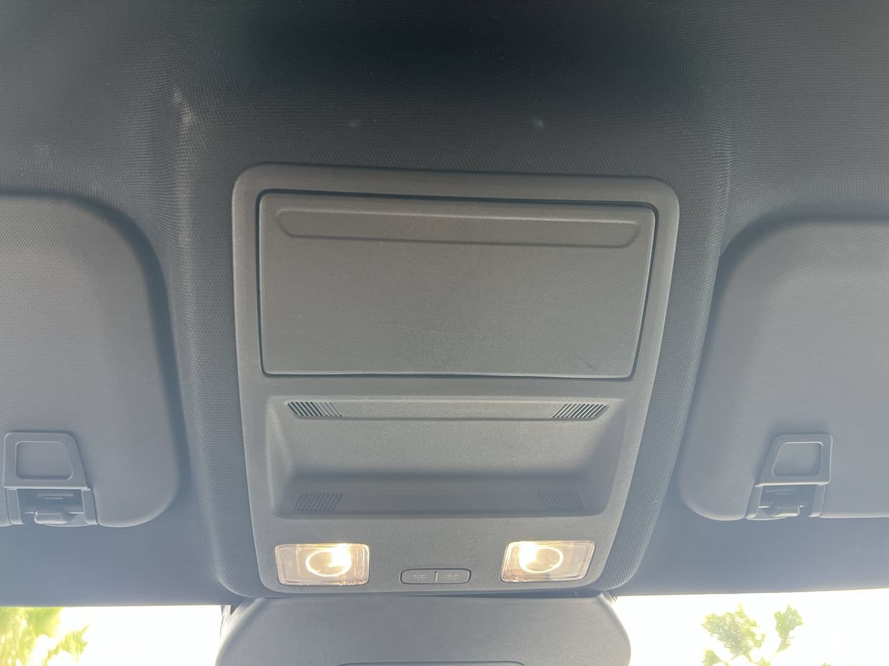Used 2025 Ford Escape ST-Line FWD image 28