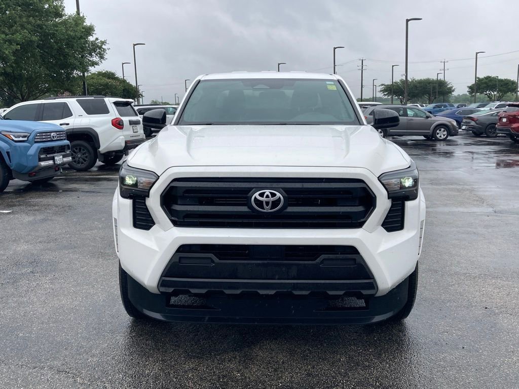 Used 2024 Toyota Tacoma SR RWD image 2