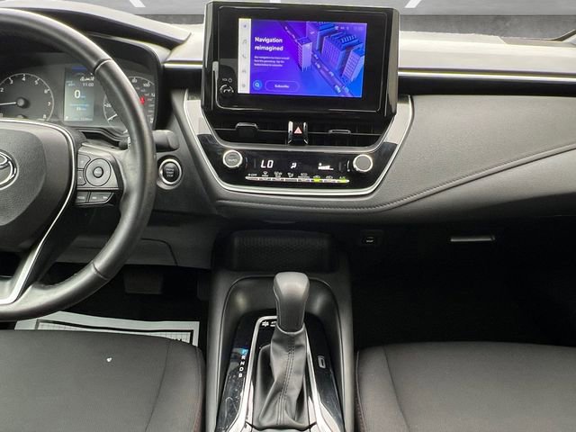 Used 2024 Toyota Corolla SE FWD image 3