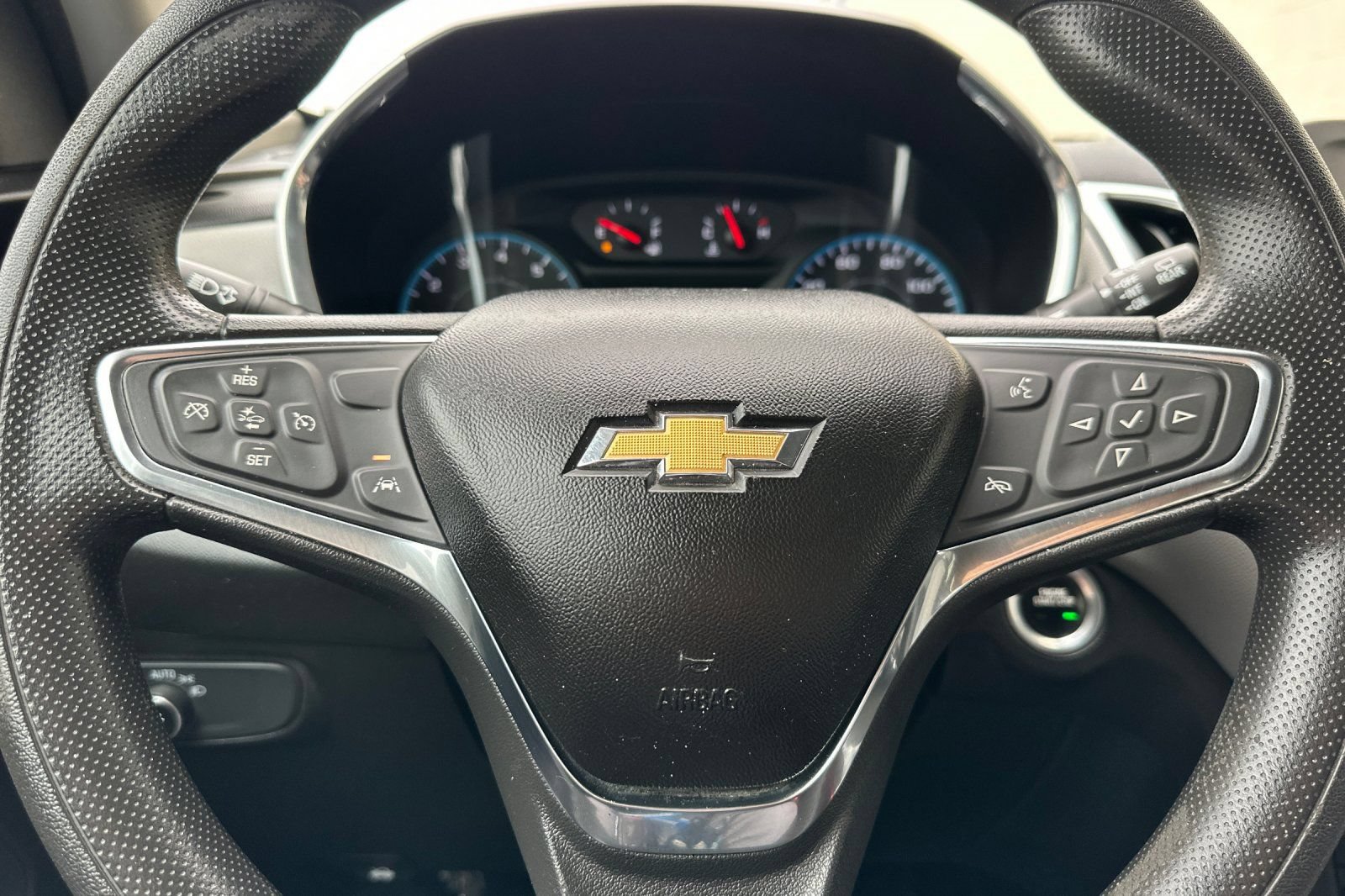 Certified 2020 Chevrolet Equinox LS AWD/4WD image 30