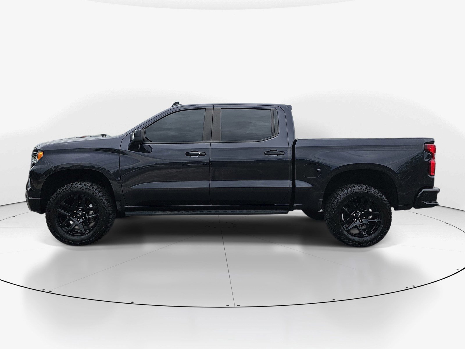 Used 2022 Chevrolet Silverado 1500 LT Trail Boss w/ LT Trail Boss Premium Package AWD/4WD image 7