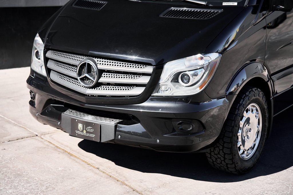 Used 2017 Mercedes-Benz Sprinter 3500 image 6