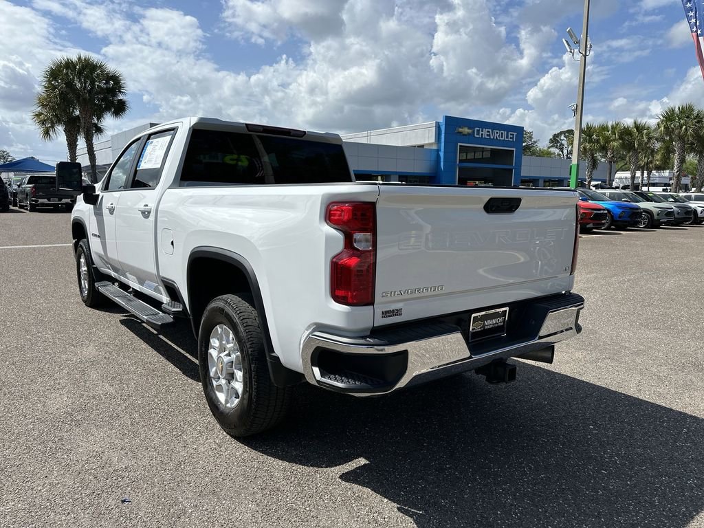 Used 2025 Chevrolet Silverado 2500 LT AWD/4WD image 14