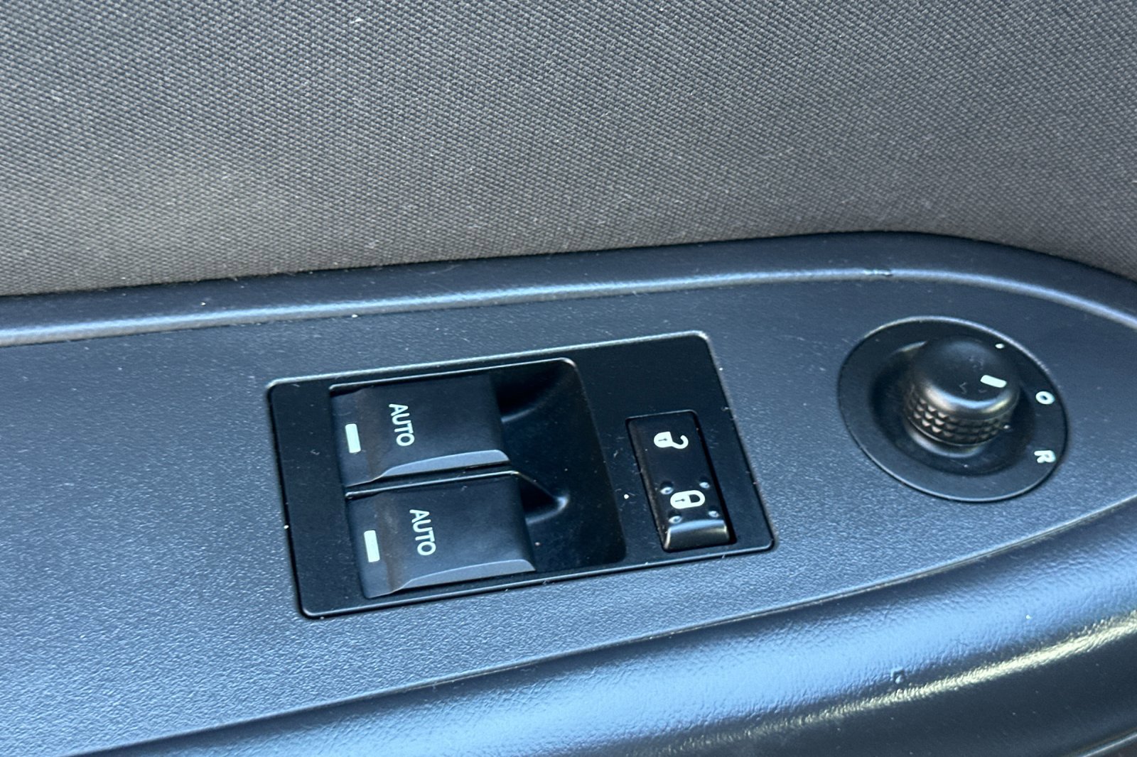 Used 2014 Dodge Challenger R/T w/ Blacktop Package image 12