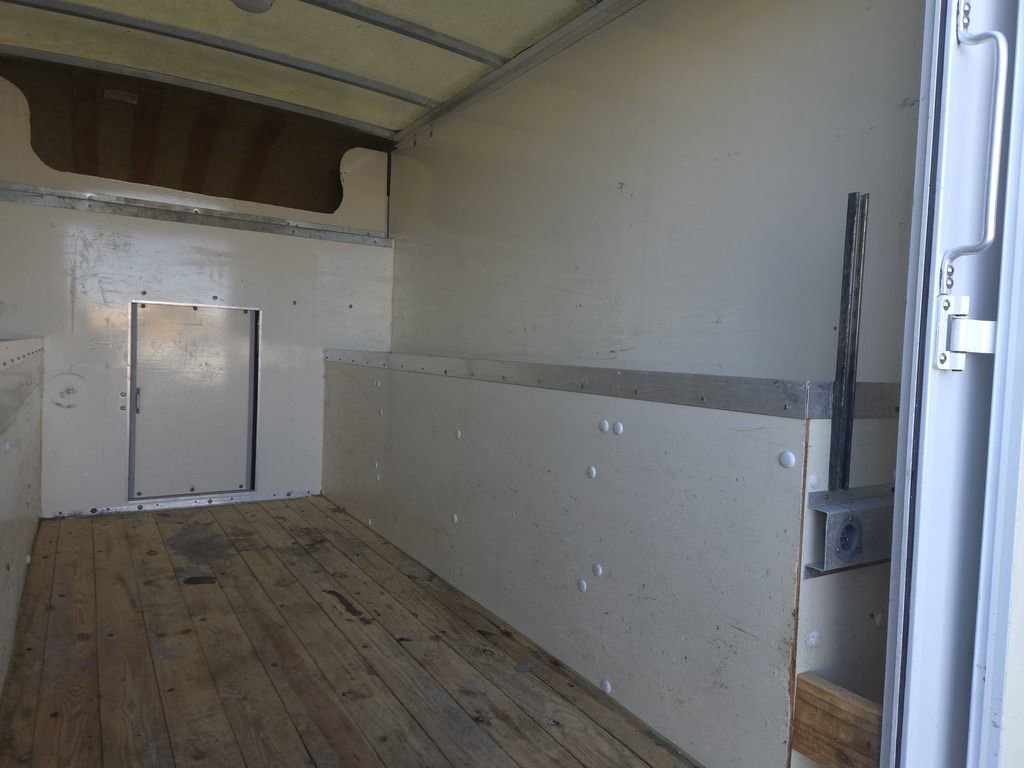 Used 2014 Chevrolet Express 3500 image 12